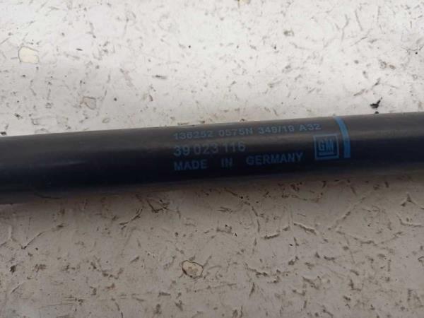 VERIN HAYON OPEL ASTRA K BREAK 2015-2021 - Vue 2